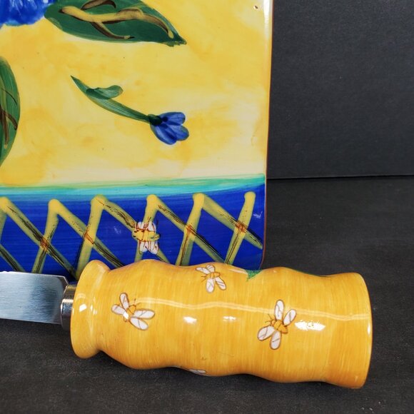 Hand-Painted Ceramic Cutting Board & Cheese Knife Set Linda Raffell - Picture 8 of 9